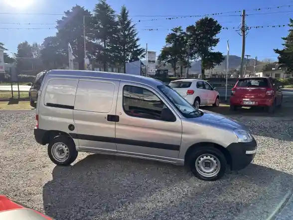 Peugeot Partner 1.6 Hdi Furgon Confort 92 2017 - foto 4