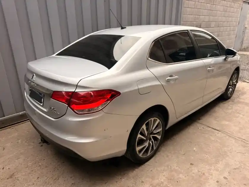 Citroën C4 Lounge 1.6 Thp 165 Feel Pack 2018 - foto 4