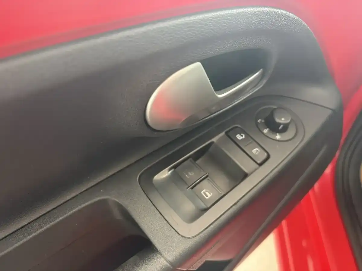 Volkswagen Up! 1.0 High Up! 75Cv 2014 - foto 5
