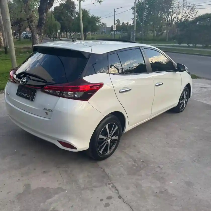 Toyota Yaris 1.5 107Cv S Cvt 2020 - foto 4
