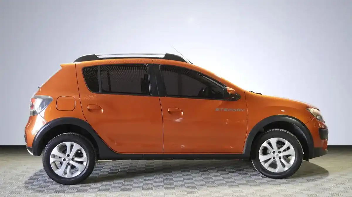 Renault Sandero Stepway 1.6 Dynamique 105Cv 2016 - foto 5