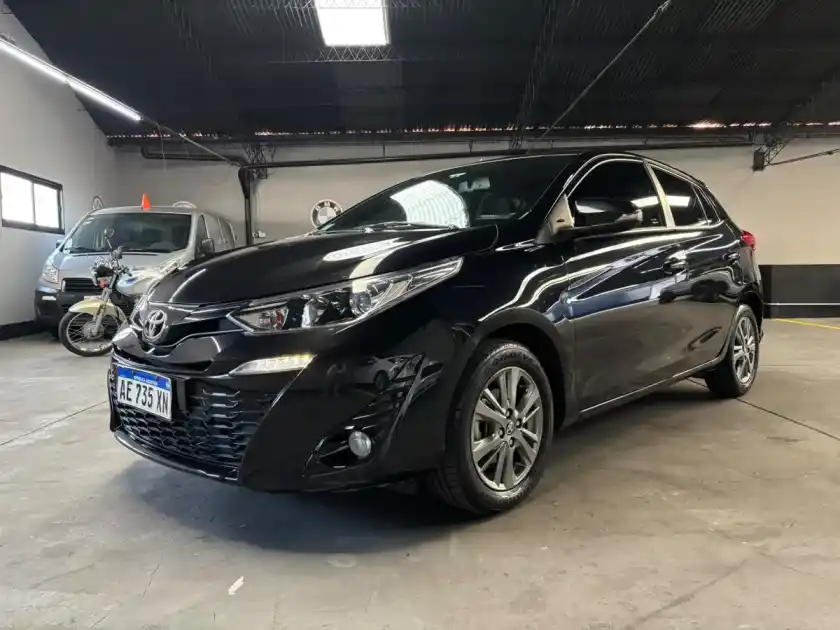 Toyota Yaris 1.5 107Cv Xls Cvt 2020 - foto 1
