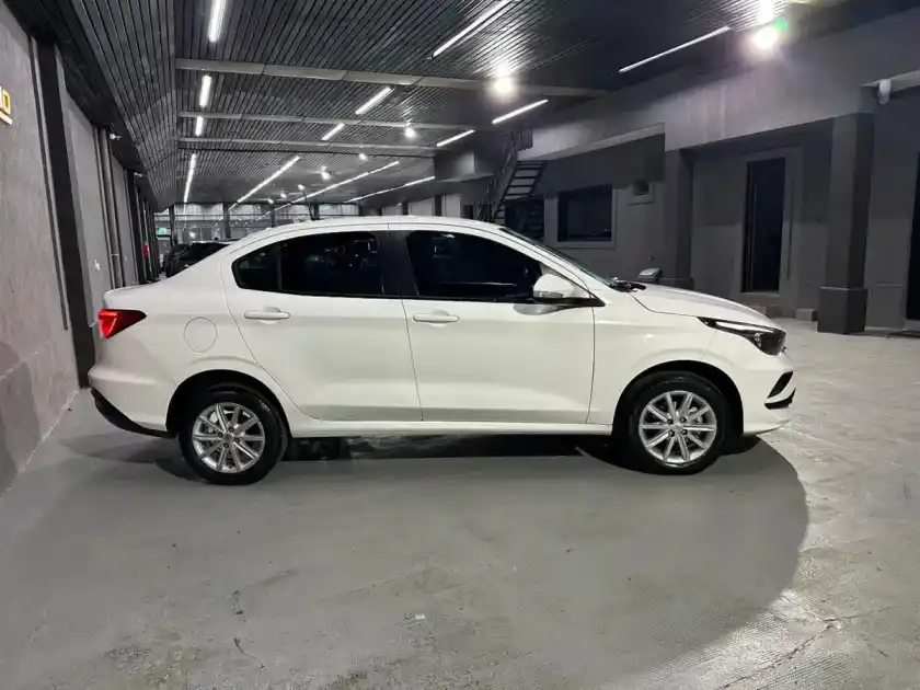 Fiat Cronos 1.3 Gse Drive Pack Conectividad 2023 - foto 4