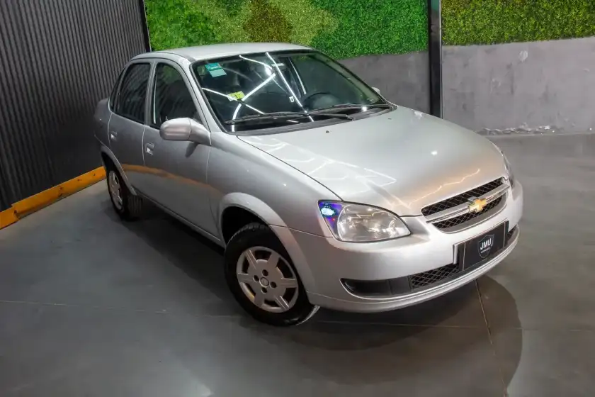 Chevrolet Classic Ls 4Ptas Abs + Airbag 2016 - foto 3