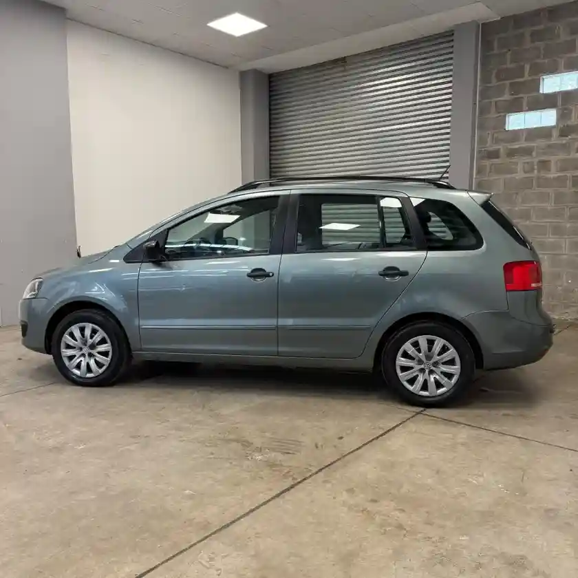 Volkswagen Suran 1.6 Comfortline 101Cv 11A 2011 - foto 5