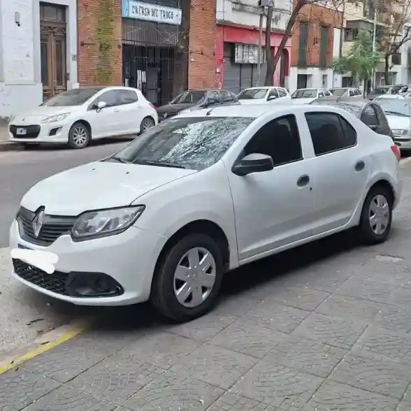 Renault Logan 1.6 Authentique Plus 85Cv Nac 2018 - foto 1
