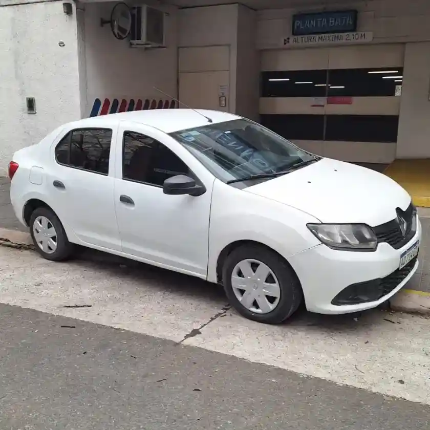 Renault Logan 1.6 Authentique Plus 85Cv Nac 2018 - foto 5