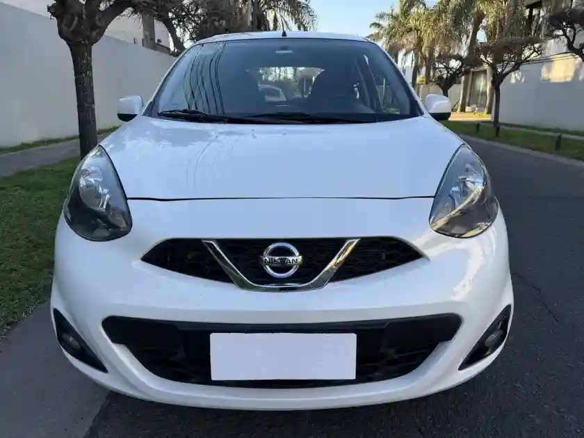 Nissan March 1.6 Advance Media Tech 107Cv 2019 - foto 2