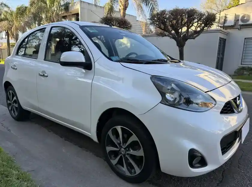 Nissan March 1.6 Advance Media Tech 107Cv 2019 - foto 3