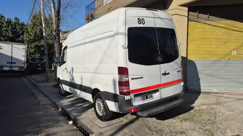 Mercedes-Benz Sprinter 2.1 415 Furgon 3665 150Cv Te V1 2014 - foto 4