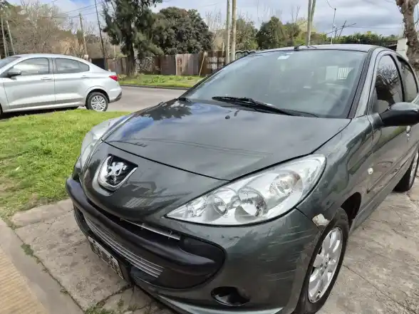 Peugeot 207 Compact 1.4 Xs 2010 - foto 1