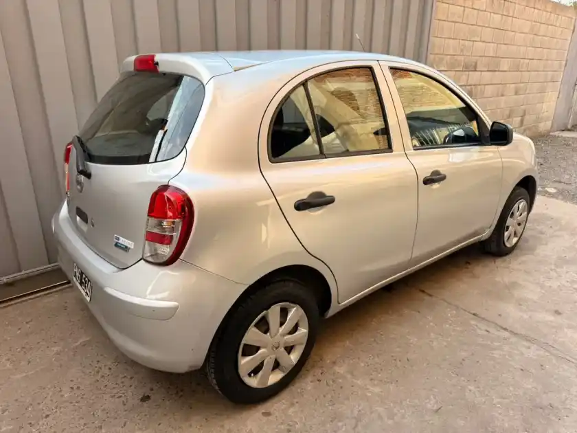 Nissan March 1.6 Active 107Cv May14 2016 - foto 4