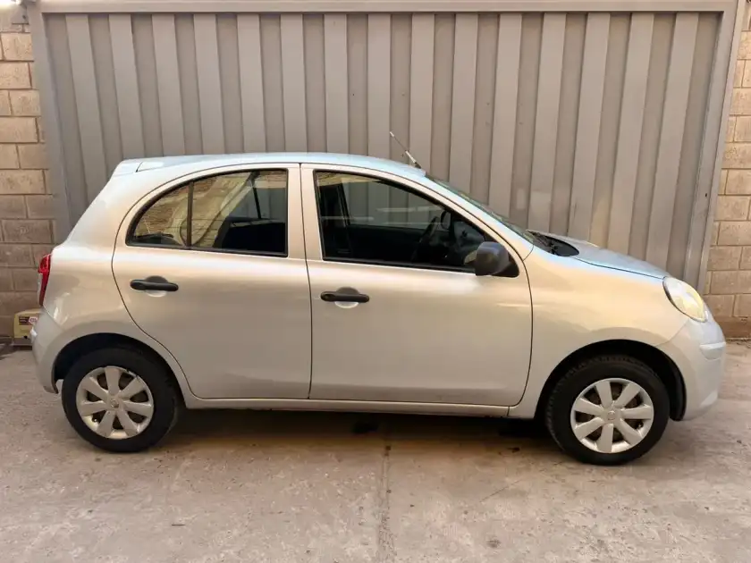 Nissan March 1.6 Active 107Cv May14 2016 - foto 5