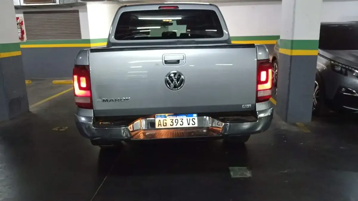 Volkswagen Amarok 2.0 Cd Tdi 180Cv 4X2 Highline Pack 2023 - foto 2