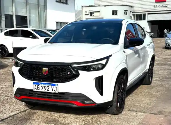 Fiat Fastback 1.3 Abarth T270 At6 2024 - foto 2