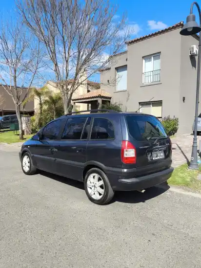 Chevrolet Zafira 2.0 Gls 2010 - foto 3