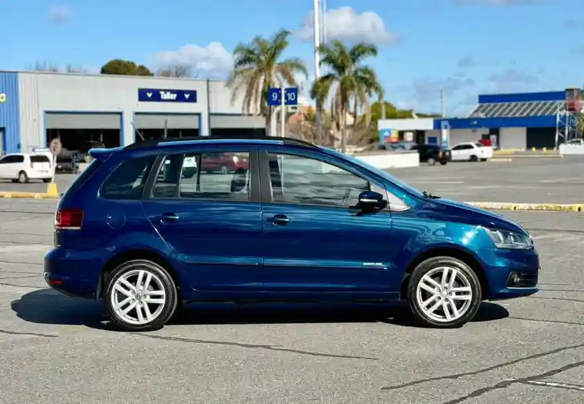 Volkswagen Suran 1.6 Highline Msi 110Cv 2019 - foto 5