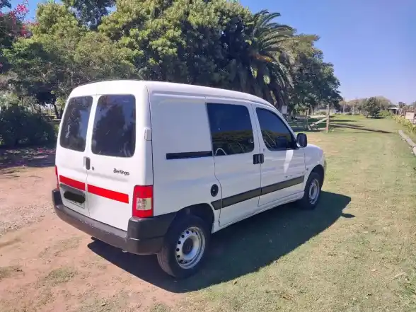 Citroën Berlingo Furgon 1.4 Bussines 75Cv Mixto 2016 - foto 5