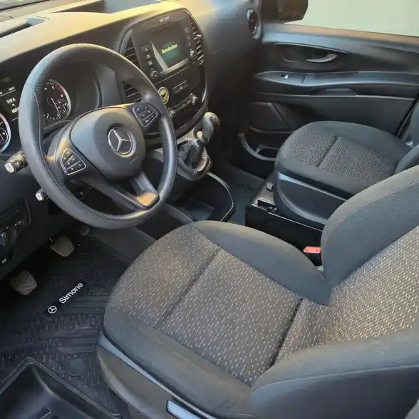 Mercedes Vito Furgón Mixto 111 Cdi Ac 2023 - foto 4