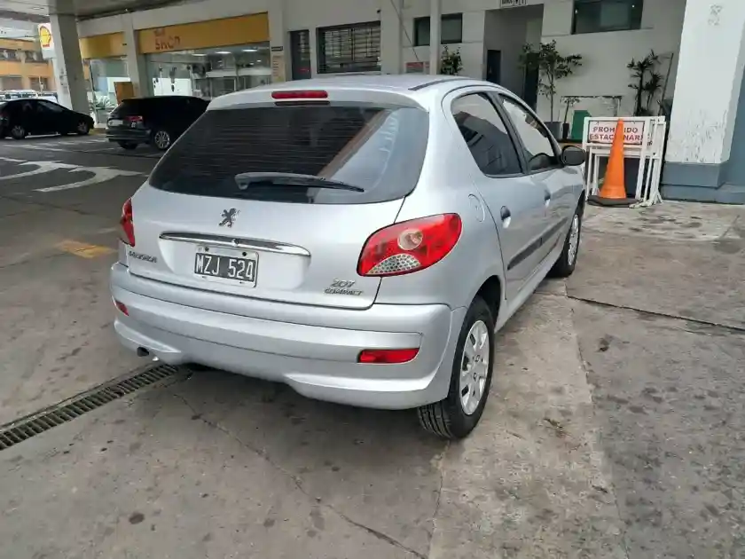 Peugeot 207 1.4 Allure 75Cv 2014 - foto 3
