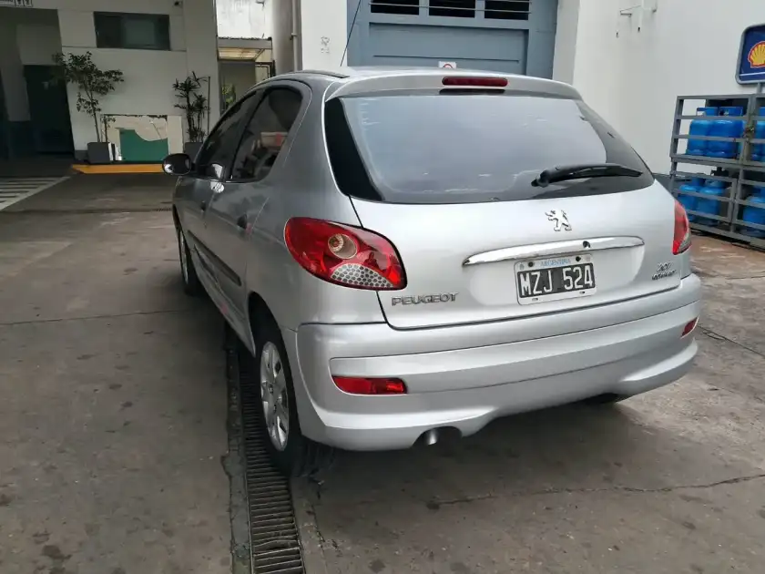 Peugeot 207 1.4 Allure 75Cv 2014 - foto 4