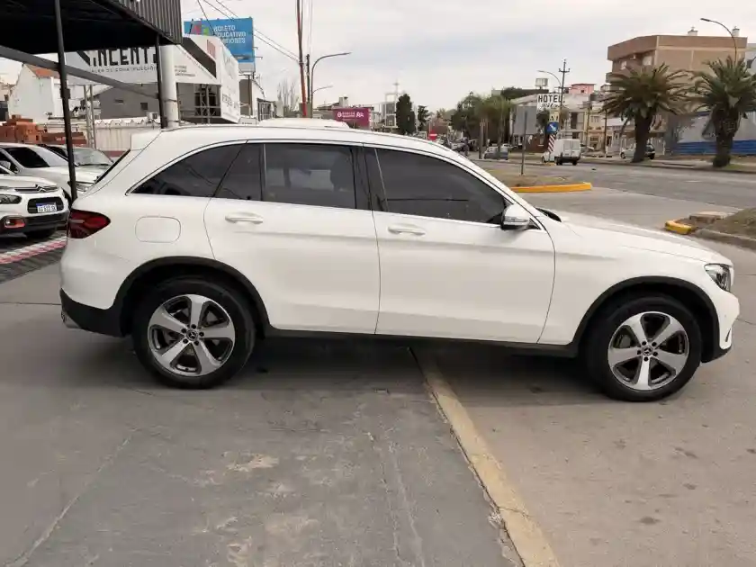 Mercedes-Benz Clase Glc 2.0 Glc300 4 Matic 241Cv 2018 - foto 5