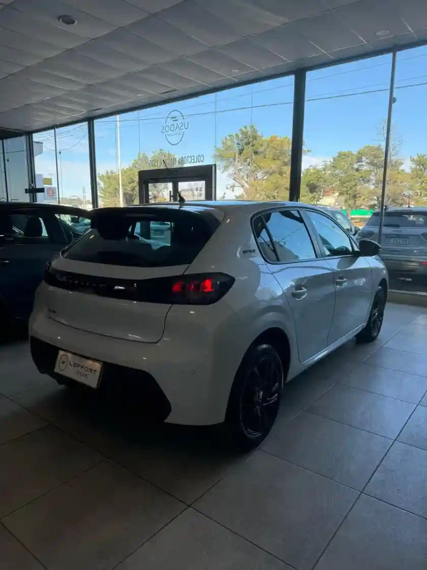 Peugeot 208 1.6 Style Mt 2023 - foto 5
