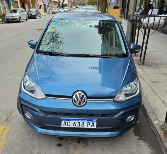 Volkswagen Up! 1.0 High I-Motion 2018 - foto 1