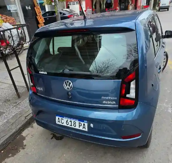 Volkswagen Up! 1.0 High I-Motion 2018 - foto 5