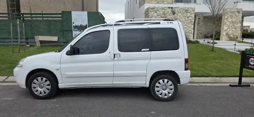 Citroën Berlingo Multispace 1.6 Xtr Hdi 92Cv 2017 - foto 4