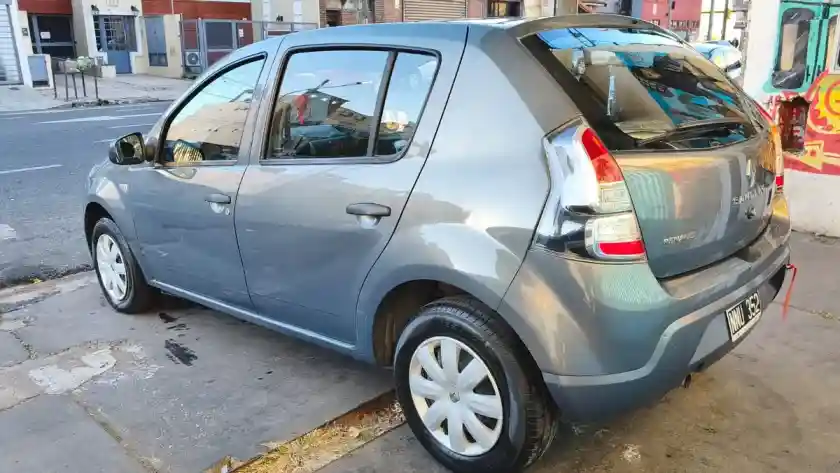 Renault Sandero 1.6 Authentique Pack I 90Cv 2014 - foto 5