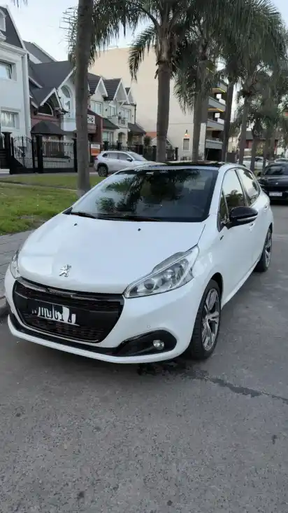 Peugeot 208 1.6 Gt Thp 2018 - foto 1