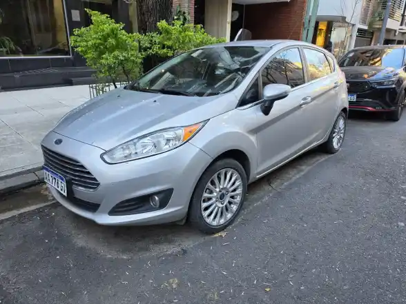 Ford Fiesta Kinetic 1.6 Se Plus Powershift 120Cv 2018 - foto 1