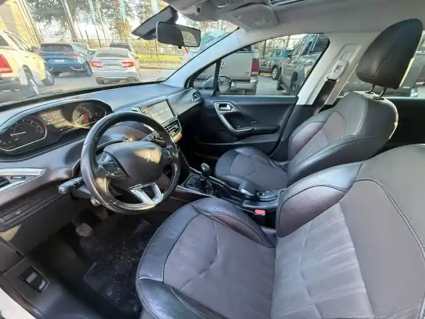 Peugeot 2008 1.6 Feline 2017 - foto 4