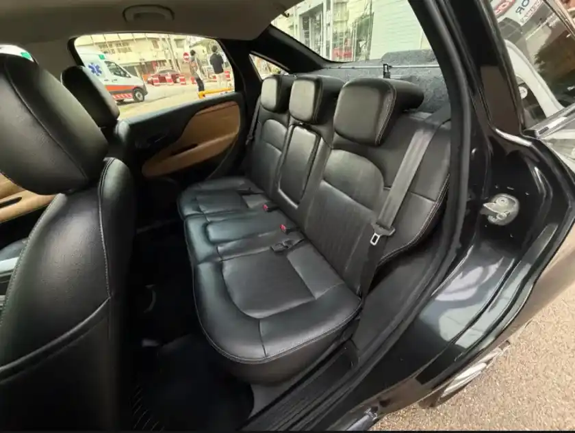 Fiat Linea 1.8 Absolute 130Cv Dualogic 2018 - foto 2