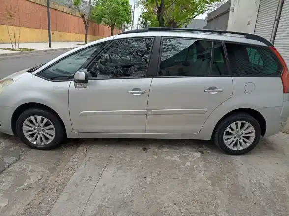 Citroën Grand C4 Picasso 2.0 Bva 143Cv 2009 - foto 4