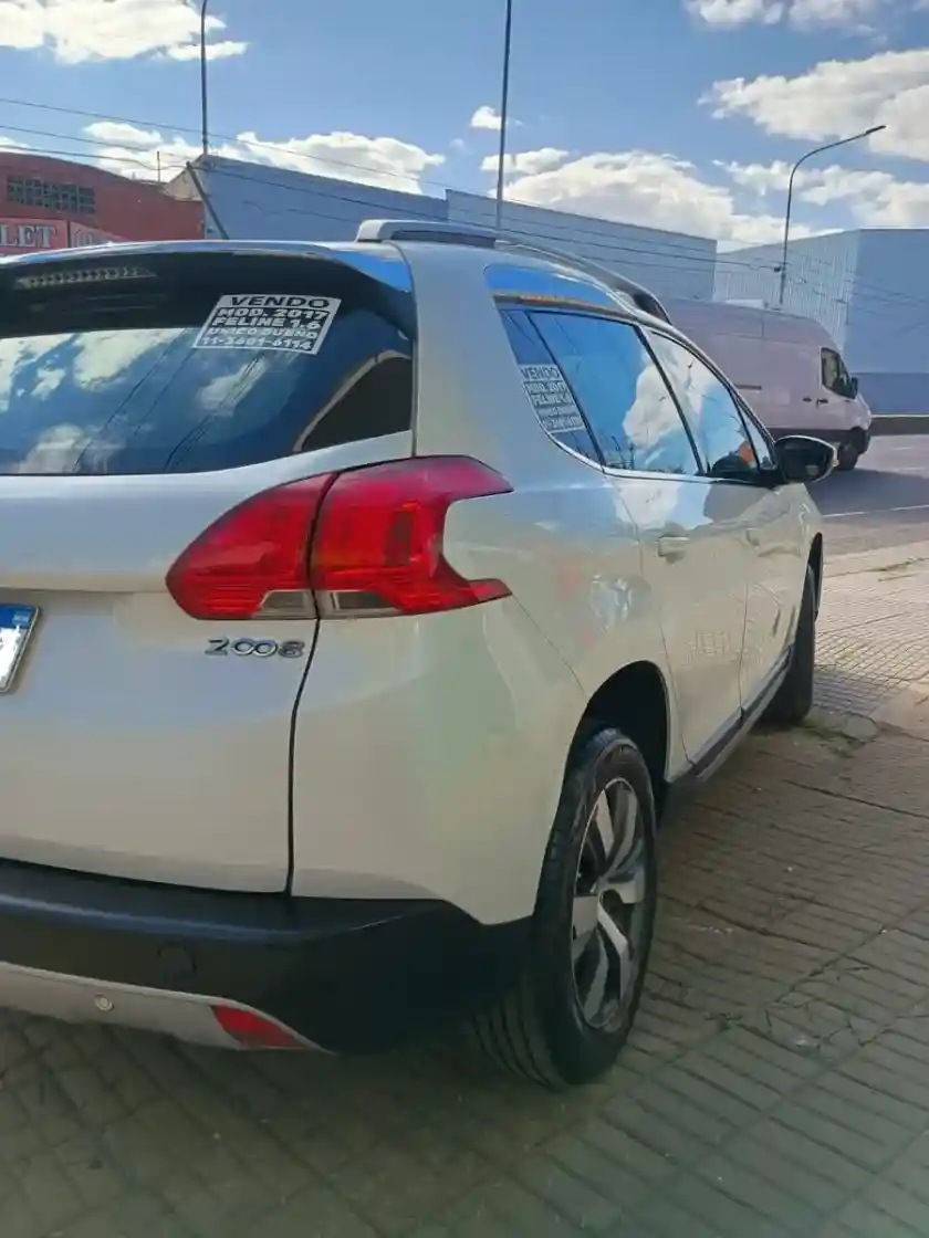 Peugeot 2008 1.6 Feline 2017 - foto 4