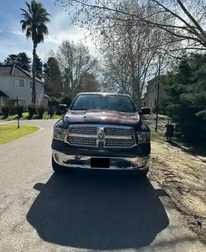 Ram 1500 5.7 Laramie Atx V8 2015 - foto 4