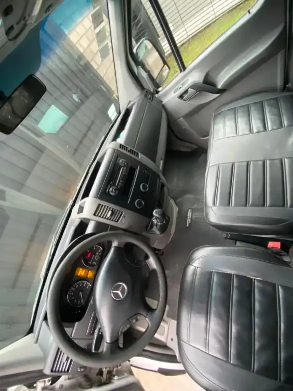 Mercedes-Benz Sprinter 2.1 515 Furgon 4325 Te V2 Aa 2023 - foto 5