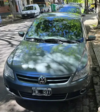 Volkswagen Voyage 1.6 Highline 101Cv 2010 - foto 2