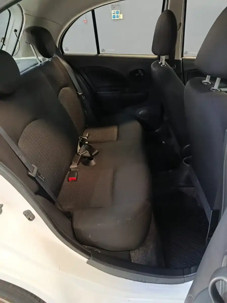 Nissan March 1.6 Active 107Cv May14 2016 - foto 5