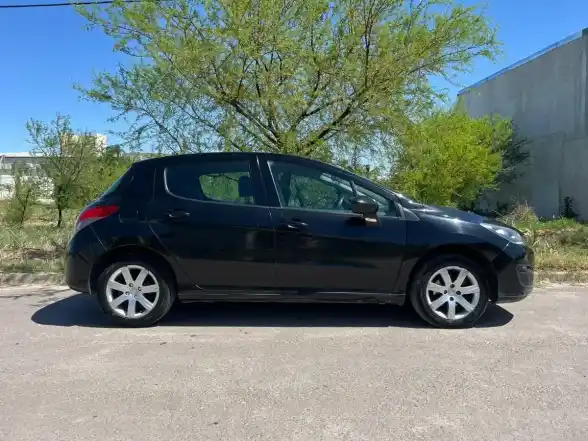 Peugeot 308 1.6 Allure 2017 - foto 1