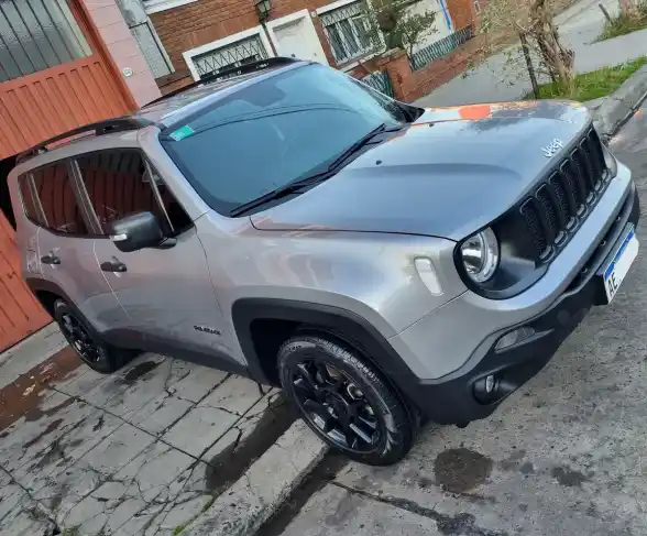 Jeep Renegade 1.8 Sport 2021 - foto 1