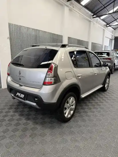 Renault Sandero Stepway 1.6 Privilege Nav 105Cv 2013 - foto 4