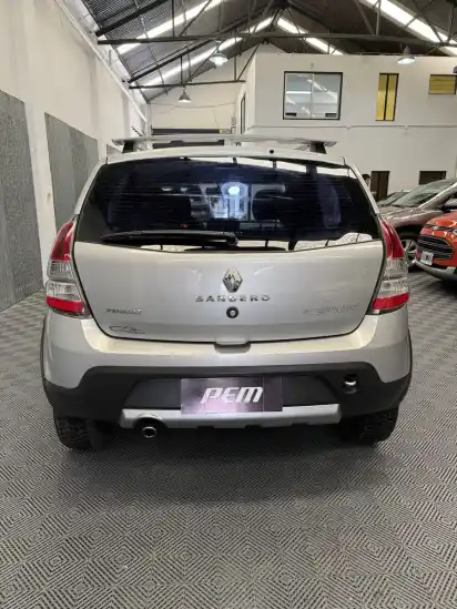 Renault Sandero Stepway 1.6 Privilege Nav 105Cv 2013 - foto 5