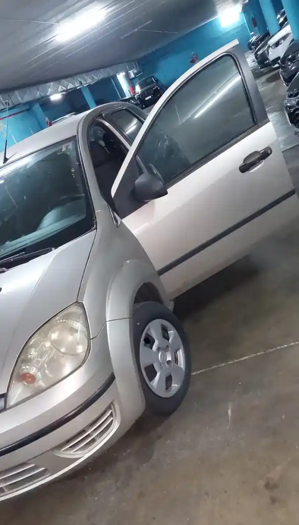 Ford Fiesta Ambiente Ceteck 1.6 2006 - foto 3