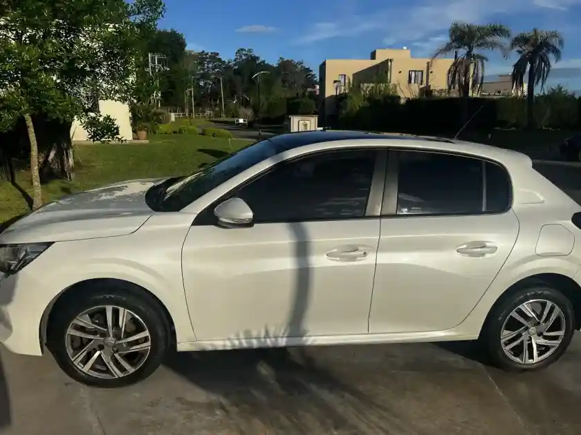 Peugeot 208 1.6 Allure Tiptronic 2022 - foto 2