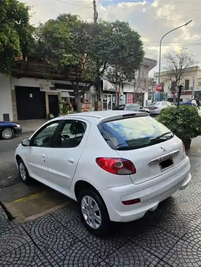 Peugeot 207 Compact 1.4 Allure 75Cv 2016 - foto 4