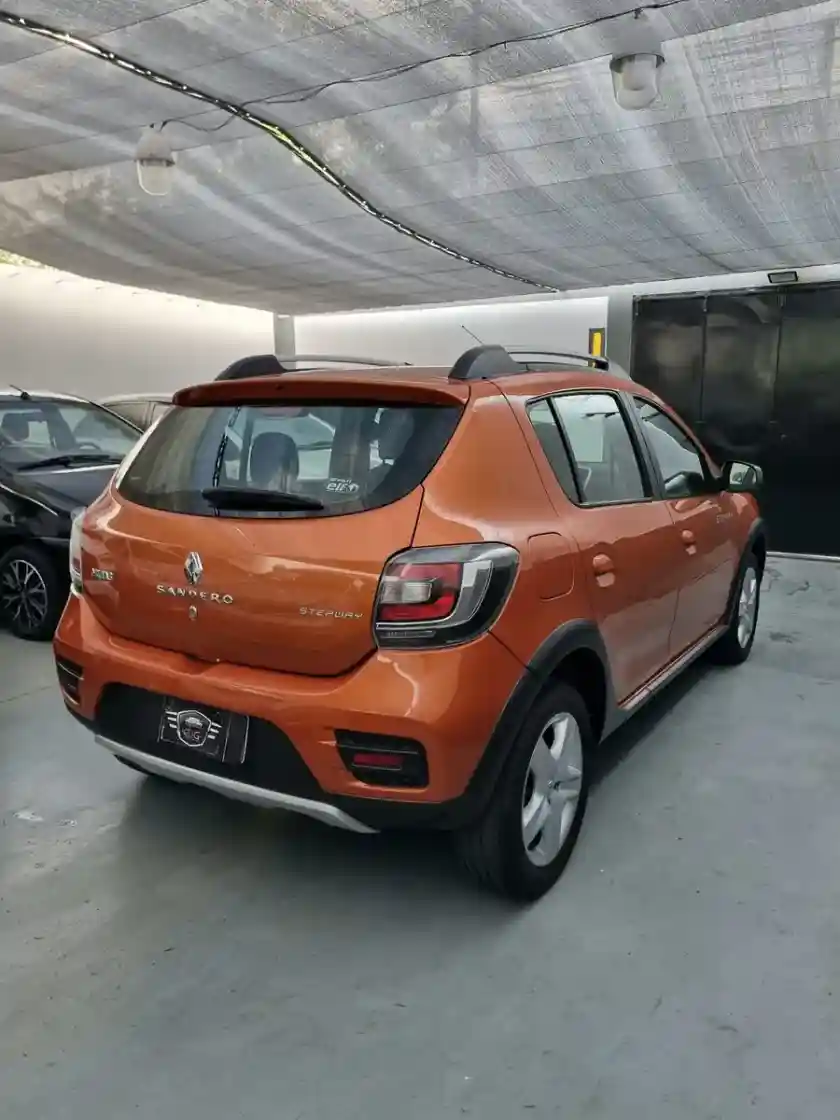 Renault Sandero Stepway 1.6 Expression 105Cv 2018 - foto 5