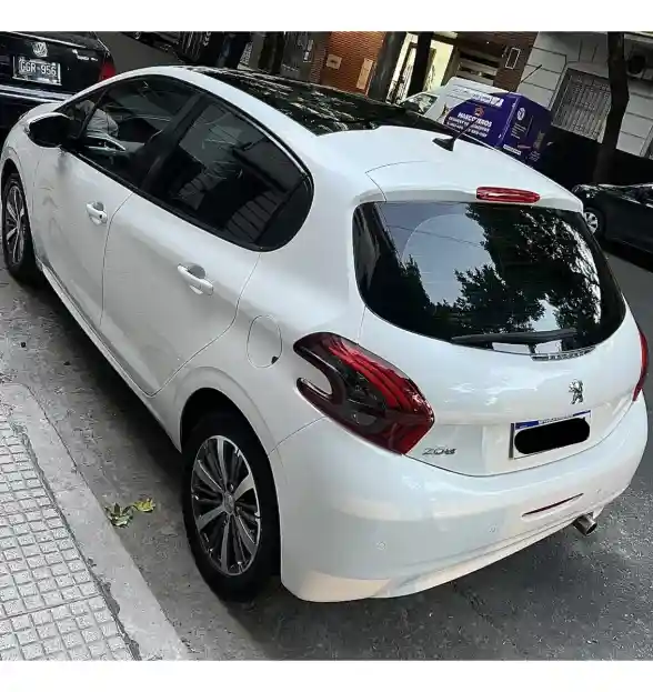 Peugeot 208 1.6 Allure 2017 - foto 4